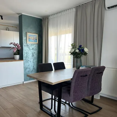 Apartment Blue Manor